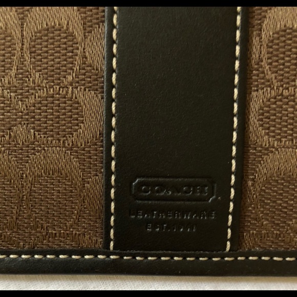 RARE COACH MINI CLUTCH - Picture 2 of 4